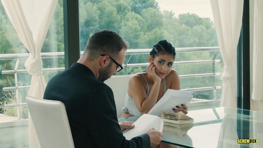 Aysha - The Tutor